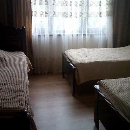 Guest House Batumi Bagian luar foto