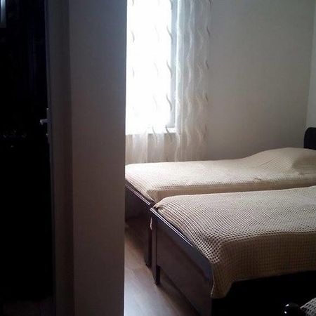 Guest House Batumi Bagian luar foto
